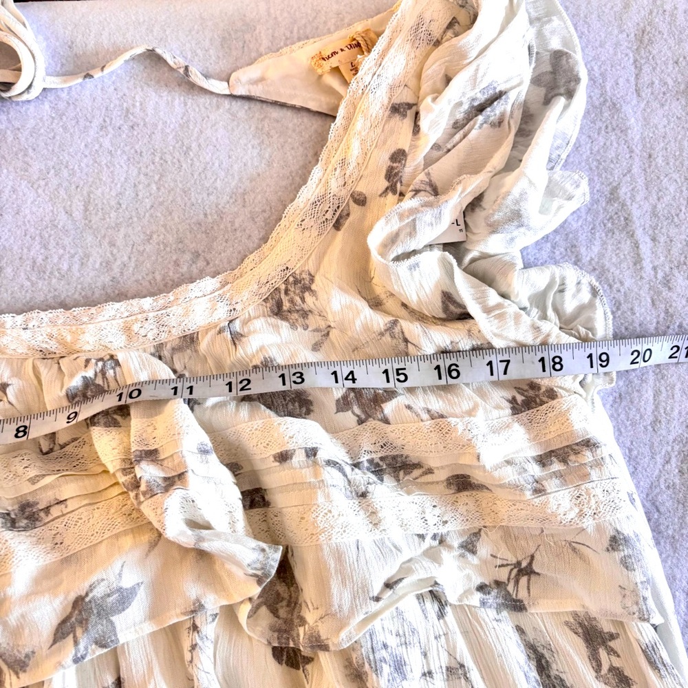 Hem & Thread Cream sleeveless dress NWT 1 large two pockets - Picture 3 of 7